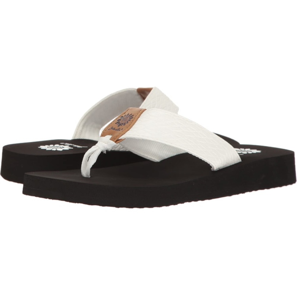 Yellow Box Flip Flops - Picture 5 of 10